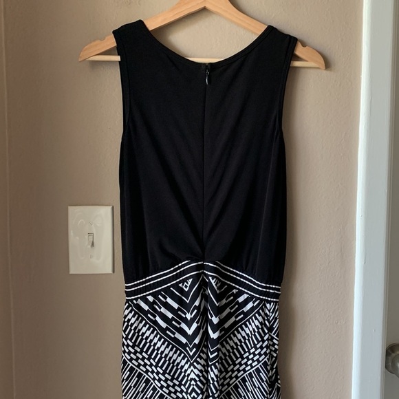 CALVIN KLEIN Black and White Geometric Print Jumpsuit - Picture 6 of 7
